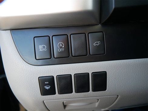 Used 2019 Toyota Highlander XLE image 26