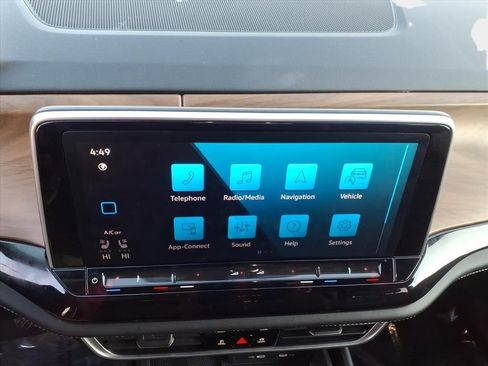 Used 2024 Volkswagen Atlas SE image 22