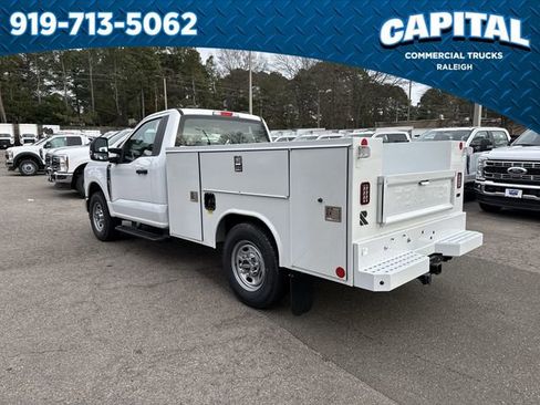New 2026 Ford F250 XL w/ XL Chrome Package image 6