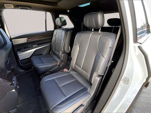 New 2026 Cadillac Vistiq Sport image 11