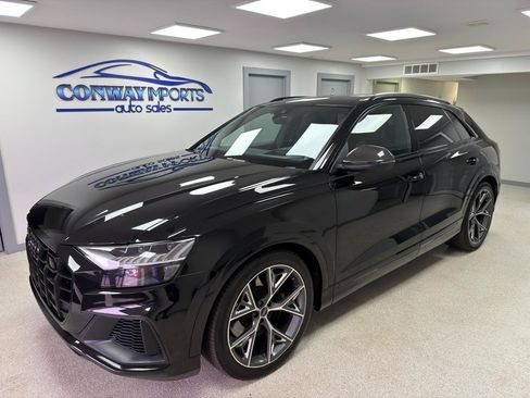 Used 2022 Audi SQ8 Prestige w/ Prestige Package AWD/4WD image 2