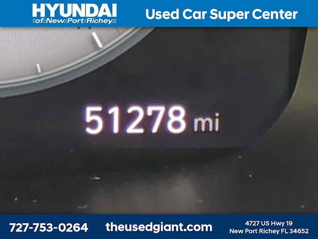 Certified 2023 Hyundai Santa Fe SEL w/ Premium Package FWD image 33