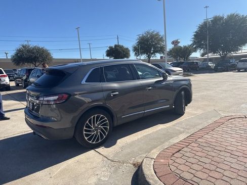 Used 2019 Lincoln Nautilus Reserve image 12
