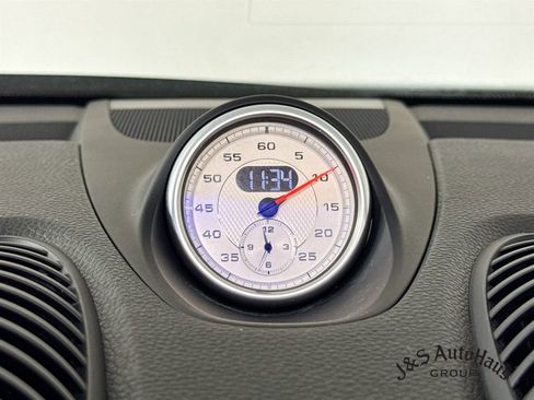 Used 2021 Porsche 718 Boxster RWD image 18