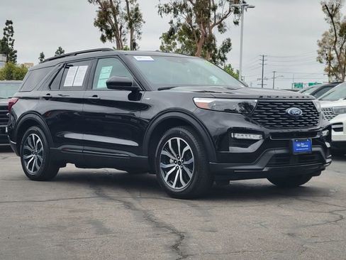Certified 2023 Ford Explorer ST-Line w/ Class IV Trailer Tow Package RWD image 32