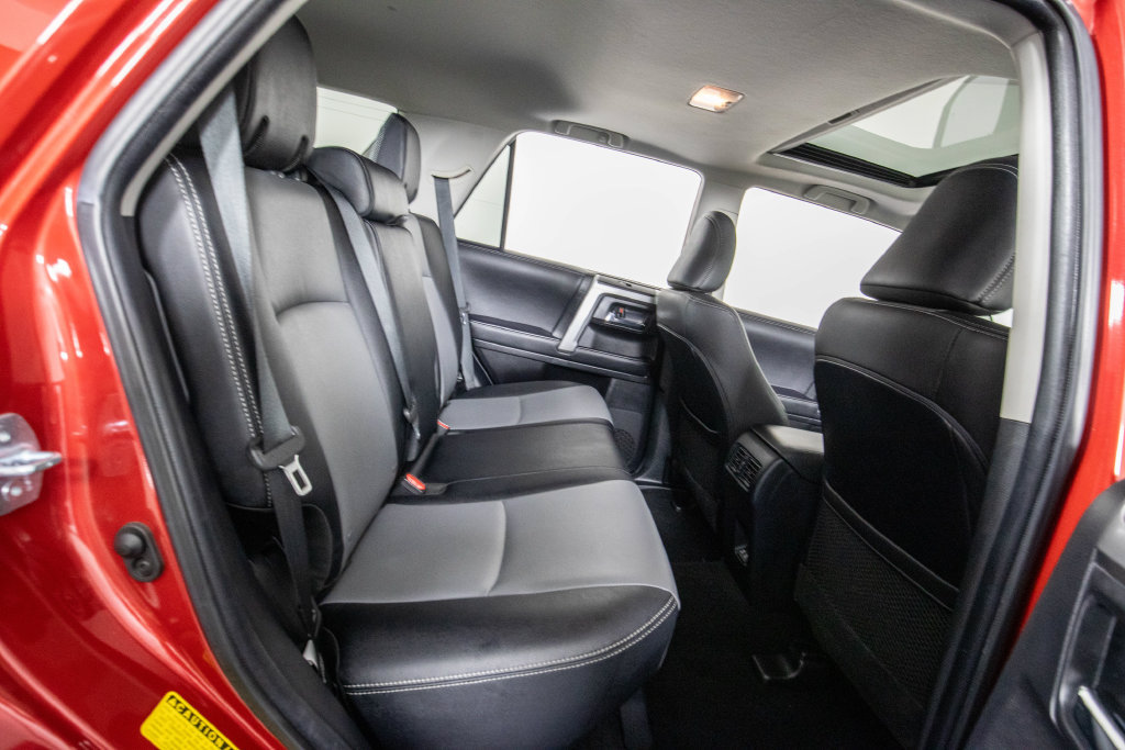 Used 2022 Toyota 4Runner SR5 Premium w/ Moonroof Package RWD image 13