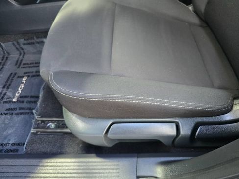 Used 2023 Nissan Rogue S AWD/4WD image 17