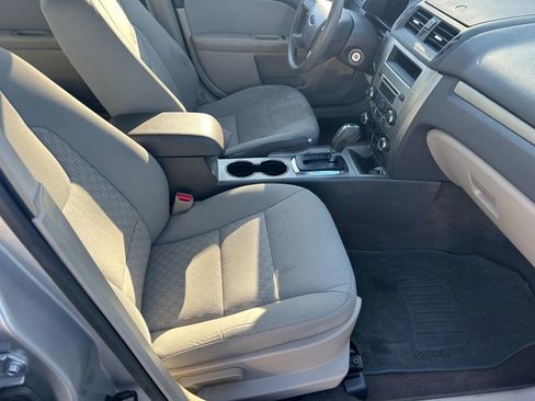 Used 2012 Ford Fusion S image 17