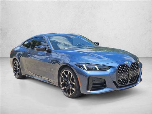 Used 2025 BMW 430i Coupe w/ M Sport Package RWD image 3