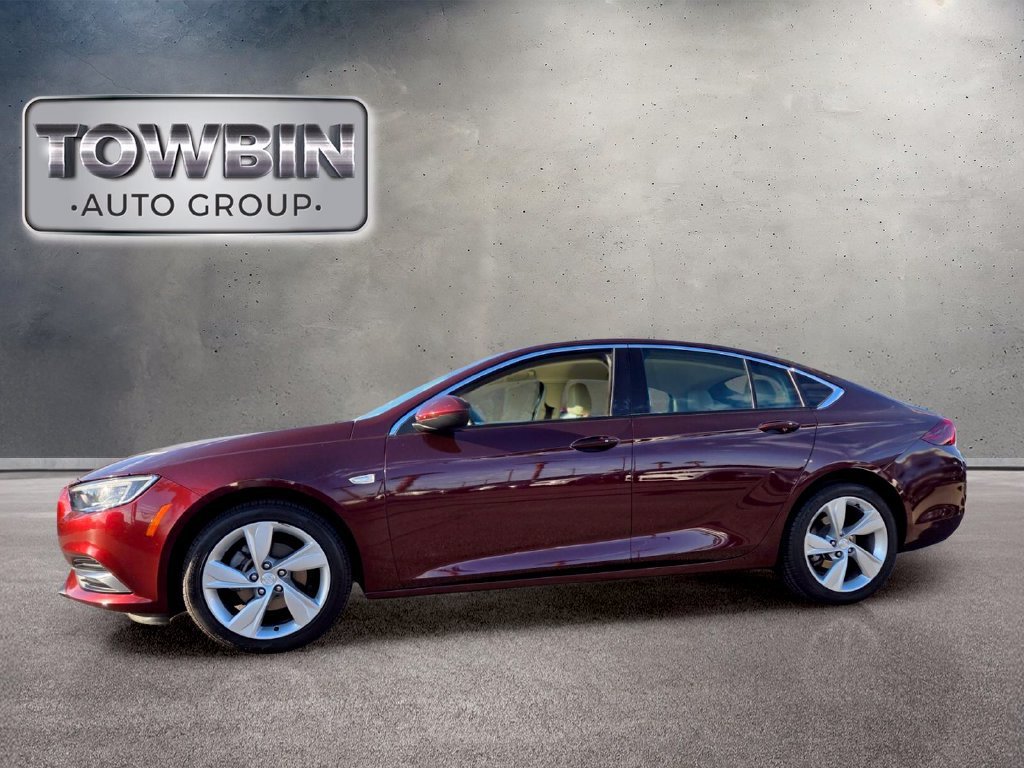 Used 2018 Buick Regal Preferred w/ Sights and Sounds Package FWD image 7