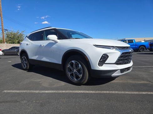 New 2025 Chevrolet Blazer LT w/ Convenience Package image 1