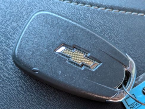 Used 2023 Chevrolet Camaro LT image 21