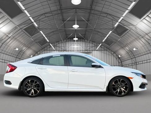 Used 2019 Honda Civic Sport image 8