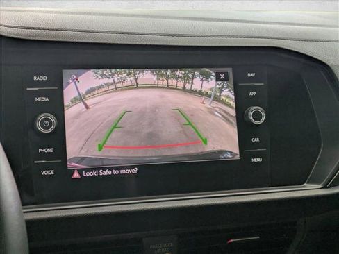 Used 2021 Volkswagen Jetta SEL Premium image 14