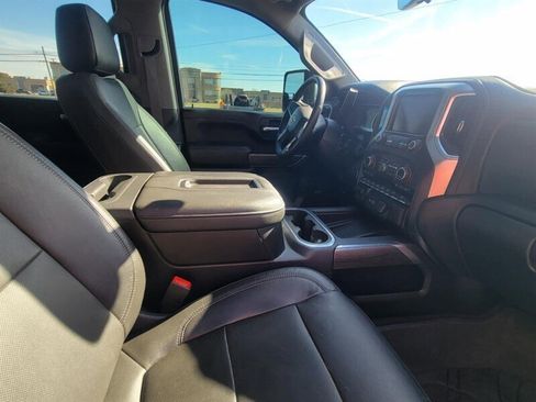 Used 2020 Chevrolet Silverado 2500 LTZ w/ LTZ Premium Package image 15