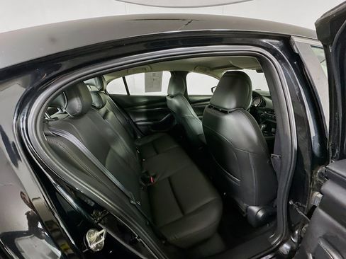 Used 2020 MAZDA MAZDA3 Sedan w/ Select Package image 29