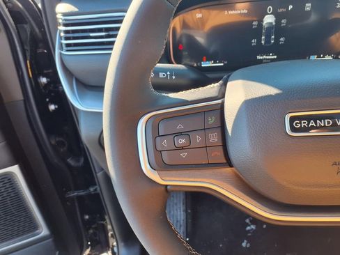 New 2026 Jeep Grand Wagoneer 4WD image 9