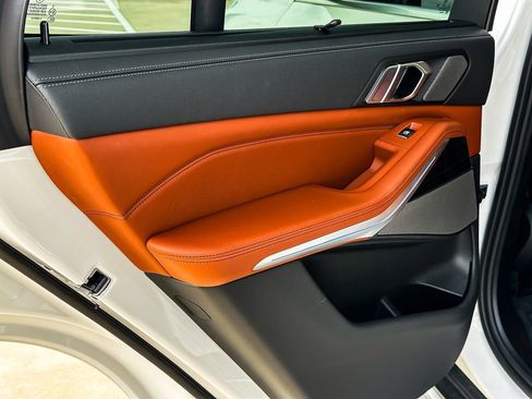 Certified 2023 BMW X5 xDrive45e w/ Executive Package image 30