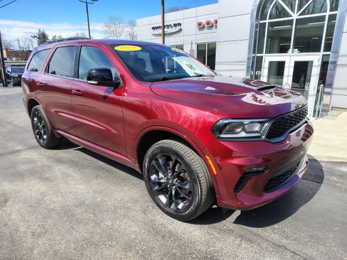 Certified 2022 Dodge Durango GT image 2