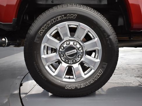 Used 2019 Ford F250 Platinum w/ Platinum Ultimate Package image 17