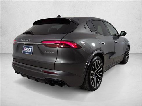Used 2023 Maserati Grecale Modena image 9