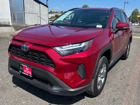 Certified 2024 Toyota RAV4 XLE AWD/4WD image 1