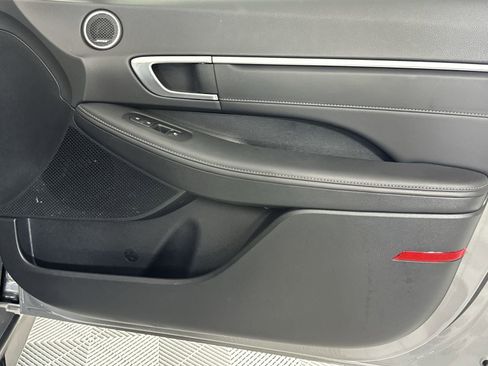 Used 2023 Hyundai Sonata Limited w/ Cargo Package FWD image 31