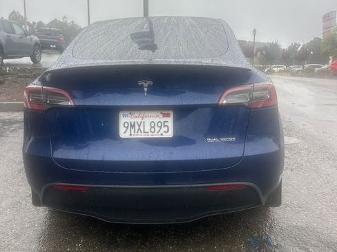 Used 2023 Tesla Model Y Performance image 4