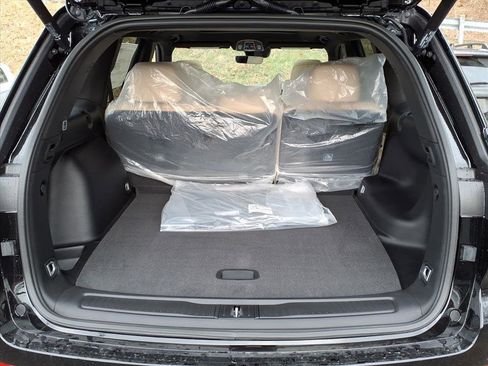 New 2025 Jeep Grand Cherokee Limited image 7