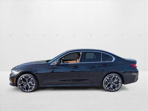 Used 2025 BMW 330i Sedan w/ Convenience Package image 5