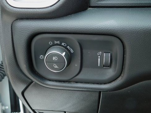 Used 2024 RAM 2500 Big Horn image 33