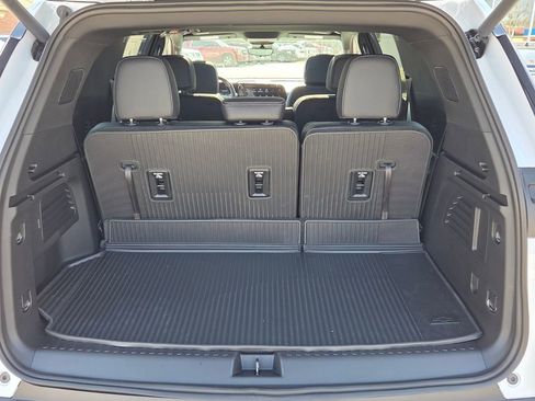 New 2026 Chevrolet Traverse LT w/ Enhanced Driving Package image 10