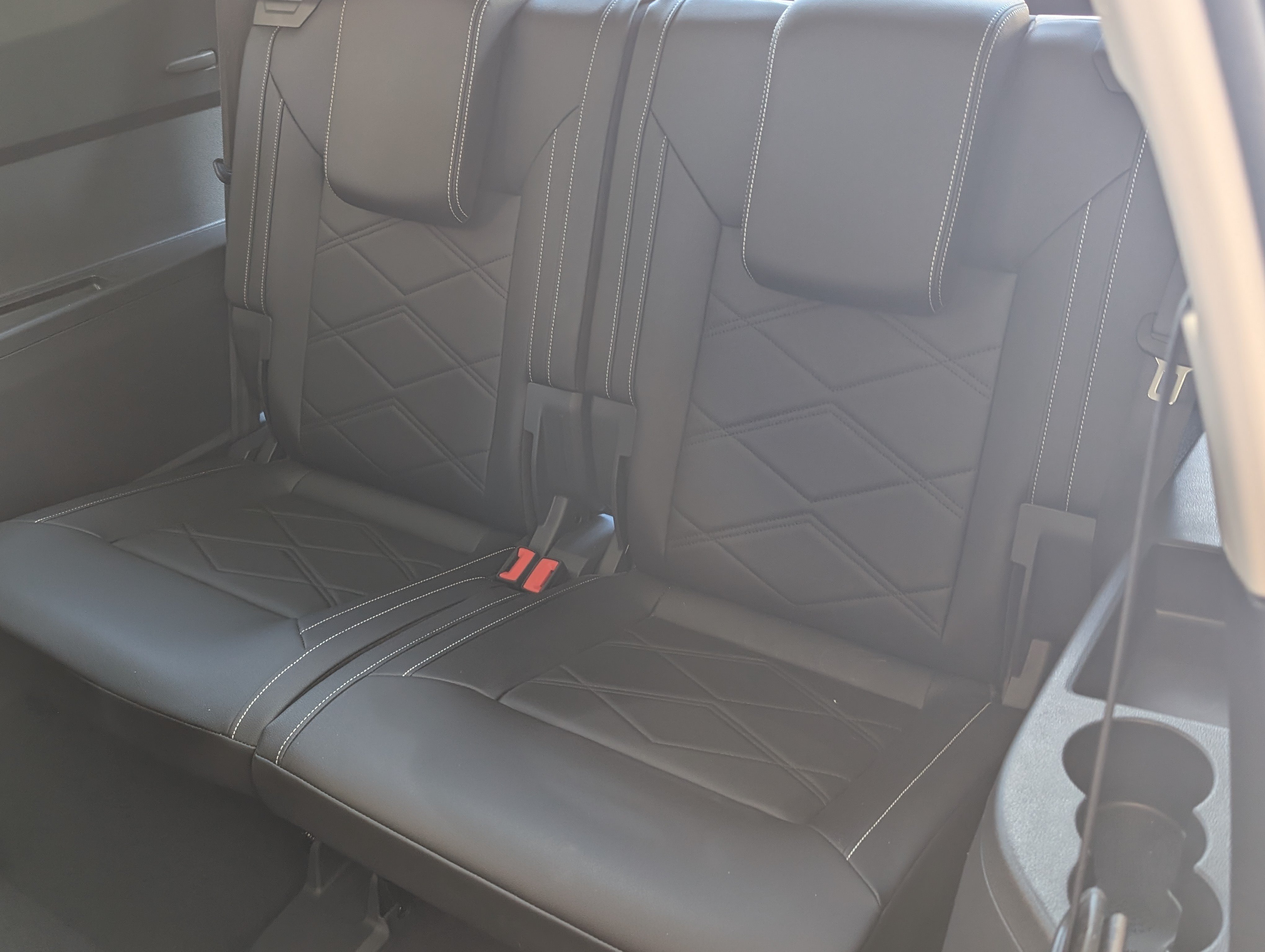 Used 2025 Volkswagen Atlas SE FWD image 20