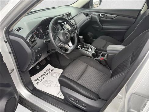 Used 2018 Nissan Rogue SV FWD image 9