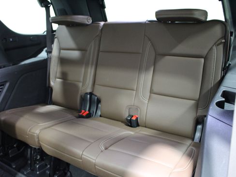 Used 2025 Chevrolet Tahoe High Country w/ LPO, Illumination Package AWD/4WD image 22