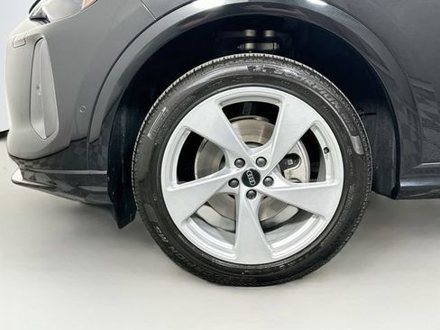 Used 2025 Audi Q5 Premium Plus w/ Premium Plus AWD/4WD image 33