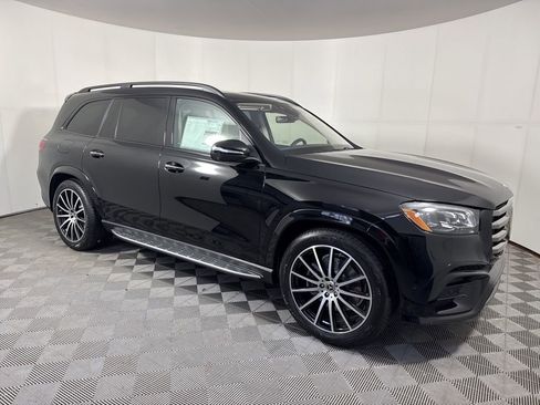 New 2026 Mercedes-Benz GLS 580 4MATIC image 7