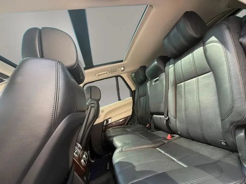Used 2016 Land Rover Range Rover HSE AWD/4WD image 12
