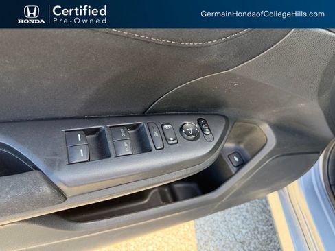 Used 2020 Honda Civic EX image 17