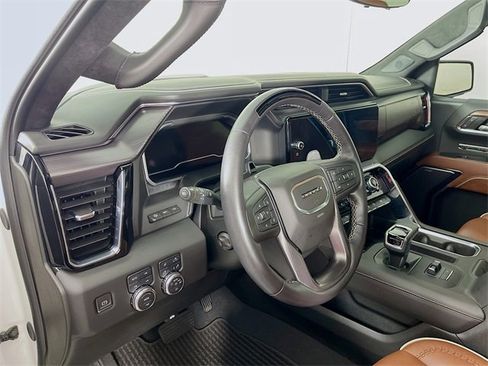 Used 2024 GMC Sierra 1500 Denali Ultimate image 10