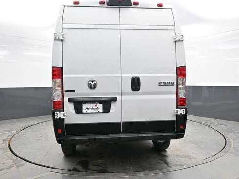 Used 2025 RAM ProMaster 2500 w/ Convenience Group FWD image 43