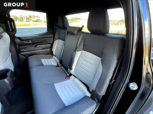 Used 2025 Toyota Tacoma TRD Off-Road image 21