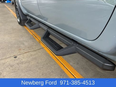 Used 2024 Nissan Frontier PRO-4X w/ Technology Package AWD/4WD image 12