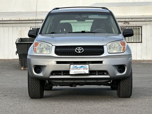 Used 2005 Toyota RAV4 image 10
