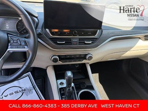 Certified 2023 Nissan Altima 2.5 SV w/ SV Premium Package AWD/4WD image 13