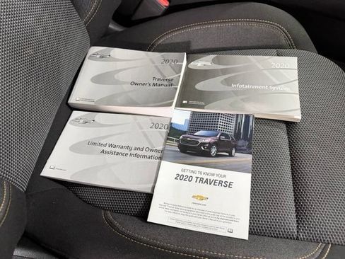 Used 2020 Chevrolet Traverse LT FWD image 24