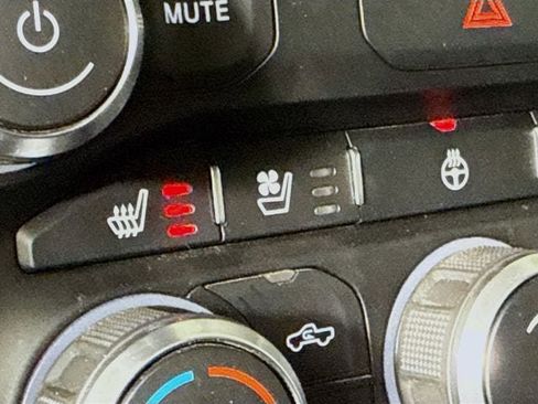 Used 2019 RAM 1500 Laramie image 21