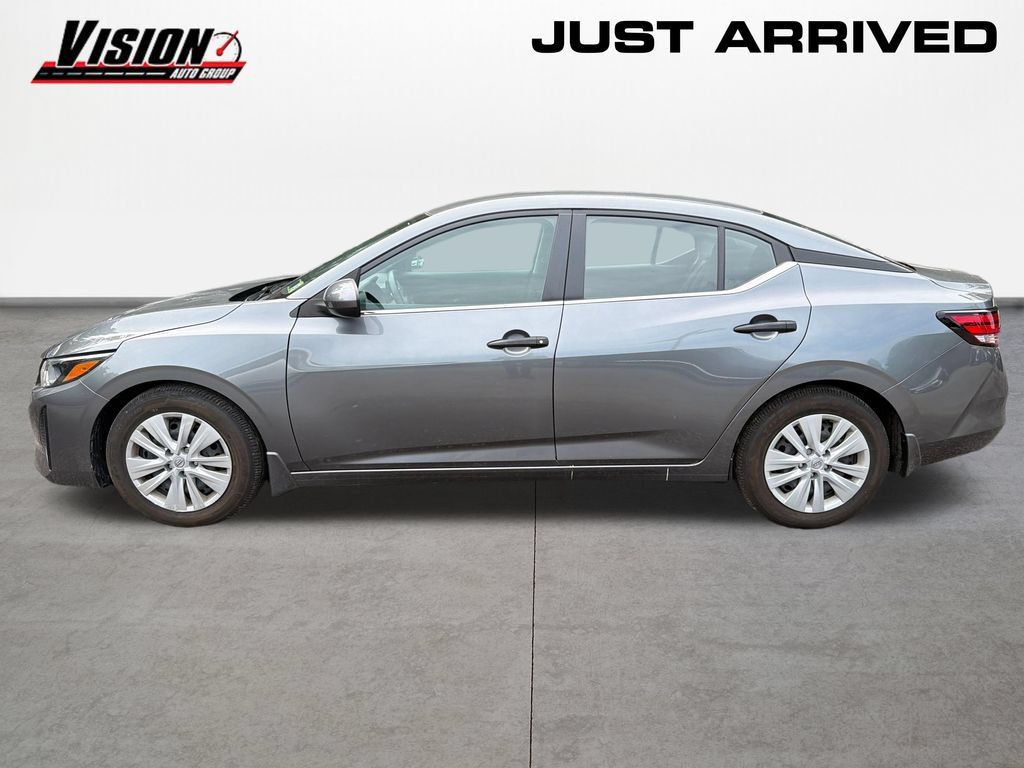 Used 2025 Nissan Sentra S FWD image 8