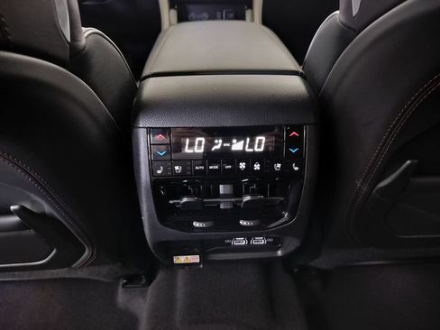 Used 2024 Jeep Grand Cherokee L Summit AWD/4WD image 24