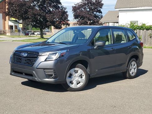 Used 2022 Subaru Forester AWD/4WD image 27